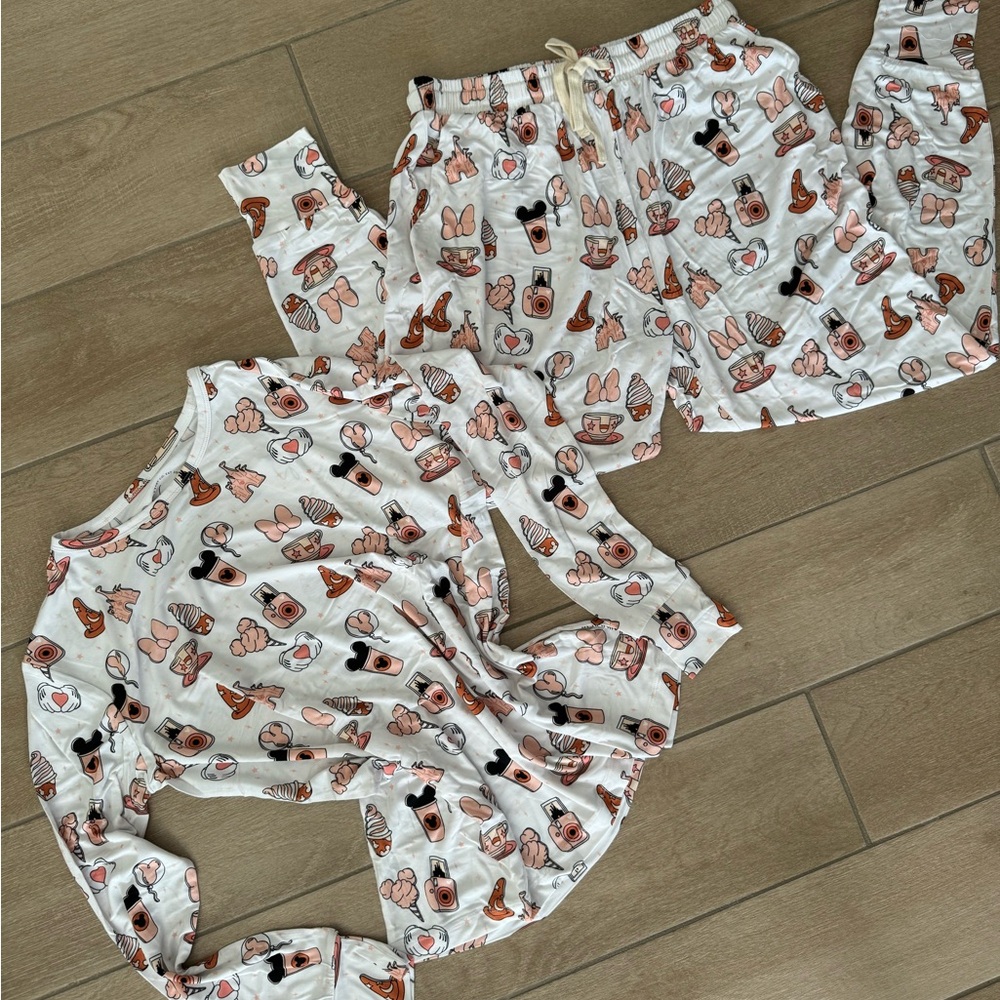 Mommy and me Pjs/ Women’s size